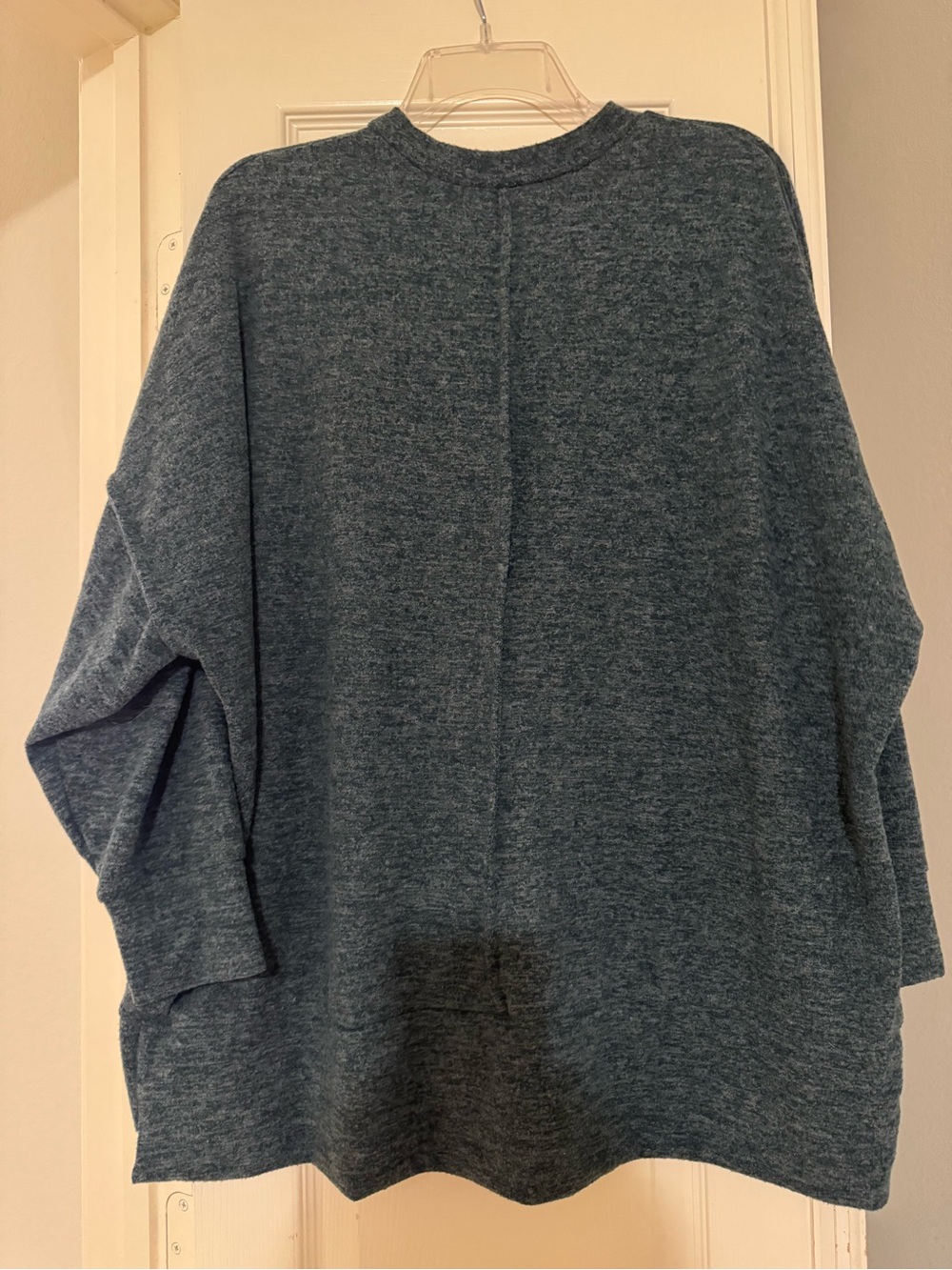 Zenana Outfitters Heathered Teal Pullover - Picture 4 of 6